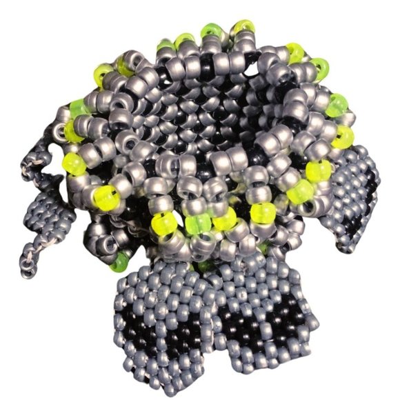 Silver Rotating UFO Kandi Cuff with 8 Silver Alien Faces - Picture 1 of 4